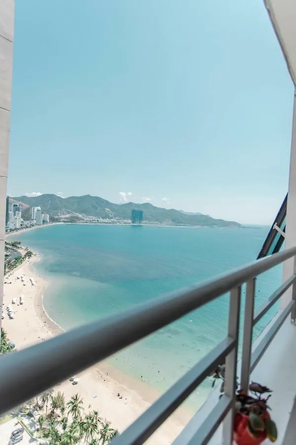 נה טראנג Beach Front Oceanous Apartment 0*, נה טראנג